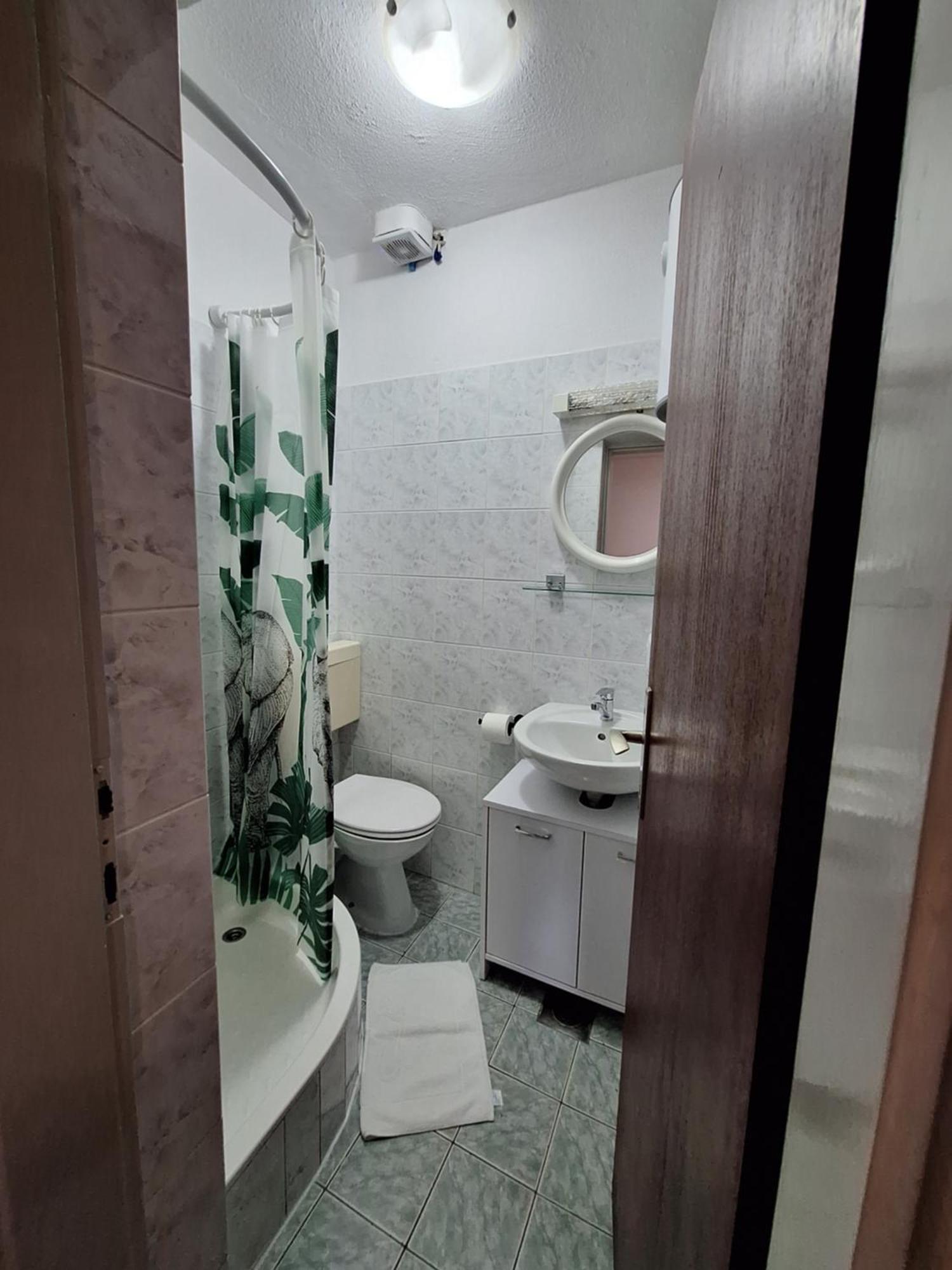 Apartmani Lisicina Omiš Εξωτερικό φωτογραφία