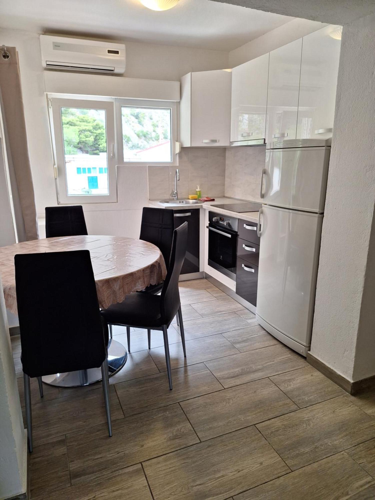 Apartmani Lisicina Omiš Εξωτερικό φωτογραφία